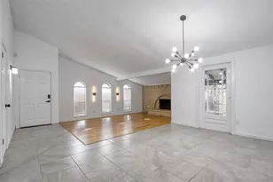 5510 Hickory Forest Dr, Houston, TX 77088 - Photo 2