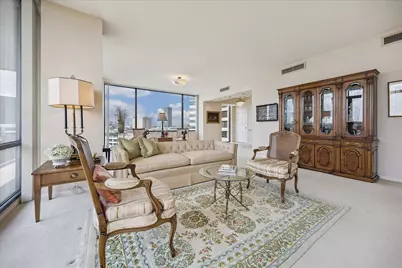 15 Greenway Plaza #9F, Houston, TX 77046 - Photo 1