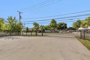 207 Aldine Mail Rte Rd, Houston, TX 77037 - Photo 12