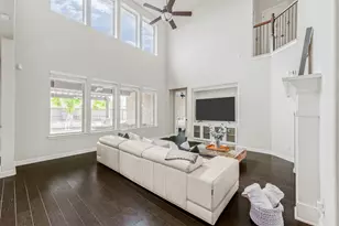 4902 Cancun Hills Ct, Fulshear, TX 77441 - Photo 4