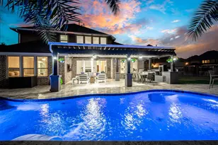 4902 Cancun Hills Ct, Fulshear, TX 77441 - Photo 1