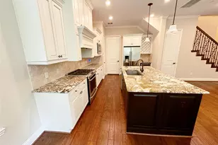 11 Silver Rock Dr, Tomball, TX 77375 - Photo 6