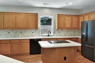 152 W Amberglow Cir, The Woodlands, TX 77381 - Photo 12