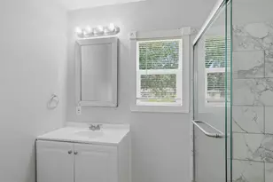 102 Tanglewood St, Baytown, TX 77520 - Photo 14