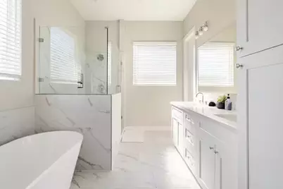 2622 Huntington Creek Lane, Houston, TX 77093 - Photo 14