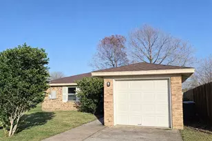 214 S Texas St, Texas City, TX 77591 - Photo 2