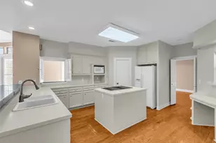 566 Edgewood Dr, Montgomery, TX 77356 - Photo 16