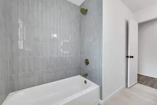 1617 Wavecrest Ln, Houston, TX 77062 - Photo 32