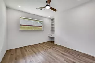 1617 Wavecrest Ln, Houston, TX 77062 - Photo 32