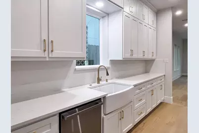 902 Knox Street #A, Houston, TX 77007 - Photo 4
