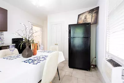 2509 Whitney Street #B, Houston, TX 77006 - Photo 6