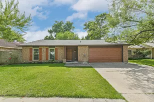 2718 Quail Run Dr, Humble, TX 77396 - Photo 1