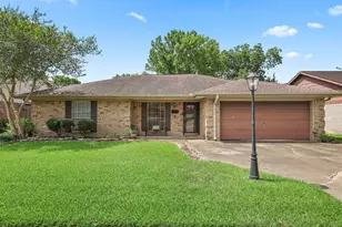 1510 Atlanta St, Deer Park, TX 77536 - Photo 2