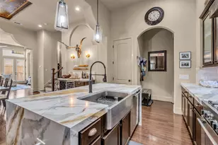 1819 W 24th St, Houston, TX 77008 - Photo 6