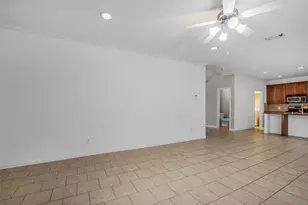 75 N Spinning Wheel Cir, The Woodlands, TX 77382 - Photo 8