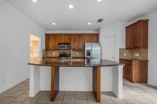 75 N Spinning Wheel Cir, The Woodlands, TX 77382 - Photo 12