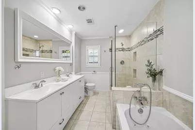 7807 Overbrook Lane, Houston, TX 77063 - Photo 18