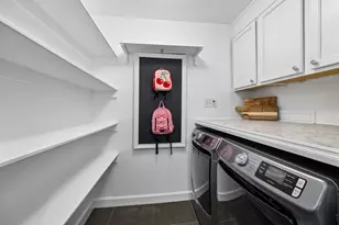 7807 Overbrook Ln, Houston, TX 77063 - Photo 14