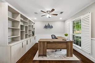 7807 Overbrook Ln, Houston, TX 77063 - Photo 6