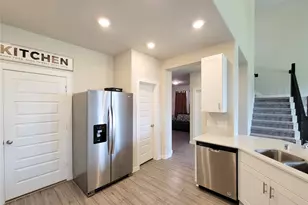 10843 Bodie Hls Dr, Rosharon, TX 77583 - Photo 18
