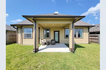 10843 Bodie Hills Drive, Rosharon, TX 77583 - Photo 2