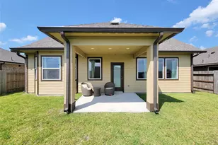 10843 Bodie Hls Dr, Rosharon, TX 77583 - Photo 2