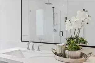 7710 Sky Dweller Dr, Houston, TX 77055 - Photo 34