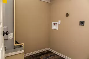 208 Joseph St, Brenham, TX 77833 - Photo 12