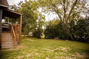 208 Joseph St, Brenham, TX 77833 - Photo 14