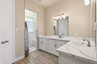 13203 Royal Shores Dr, Conroe, TX 77303 - Photo 22