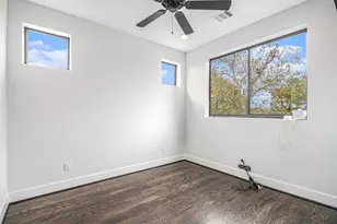 503 E 34th St, Houston, TX 77018 - Photo 14