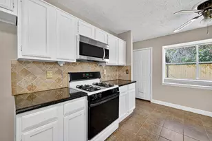 3435 Silverside Dr, Katy, TX 77449 - Photo 10