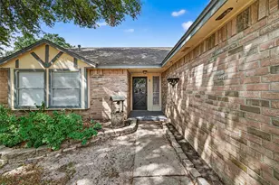3435 Silverside Dr, Katy, TX 77449 - Photo 2