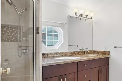 5817 Valley Forge Dr #90, Houston, TX 77057 - Photo 16