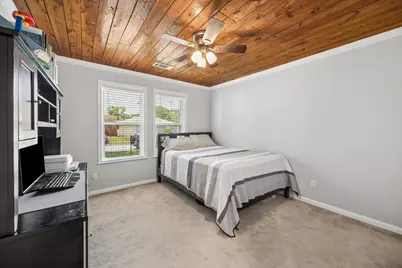 10407 Alcott Drive, Houston, TX 77043 - Photo 10