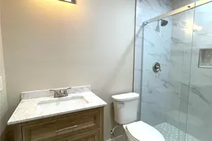 230 E New York St, Brazoria, TX 77422 - Photo 10