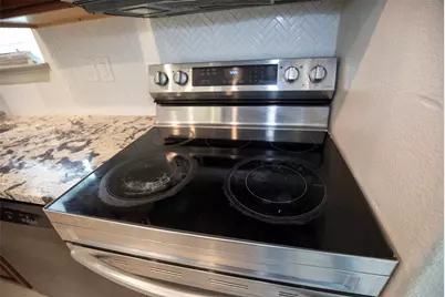 2314 Avenue G, Dickinson, TX 77539 - Photo 14
