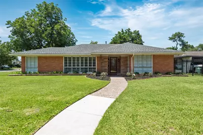 3830 Linkwood Drive, Houston, TX 77025 - Photo 1