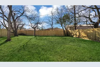 5710 Southseas Street, Houston, TX 77033 - Photo 8