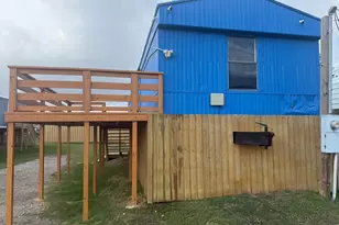 428 15th St, Dickinson, TX 77539 - Photo 2