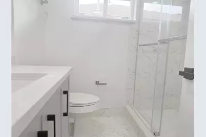 7706 Lakewood Drive, Houston, TX 77016 - Photo 8