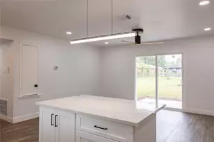 7706 Lakewood Dr, Houston, TX 77016 - Photo 6