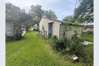 3403 2nd Avenue S, Texas City, TX 77590 - Photo 8