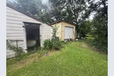 3403 2nd Avenue S, Texas City, TX 77590 - Photo 4