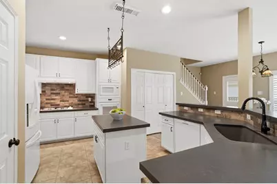 2215 Shelby Park Drive, Katy, TX 77450 - Photo 14