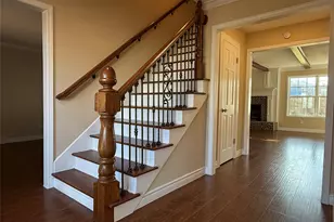 318 Big Hollow Ln, Houston, TX 77042 - Photo 2