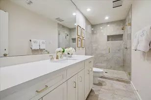 10 S Briar Hollow Ln, Houston, TX 77027 - Photo 30