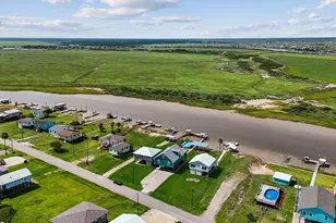 1868 County Rd 201, Sargent, TX 77414 - Photo 30