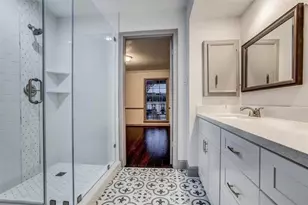 7530 Chevy Chase Dr, Houston, TX 77063 - Photo 32