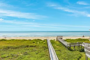 2032 Bluewater Hwy, Surfside Beach, TX 77541 - Photo 18